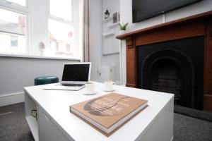 Inverness - Cardiff Stay, 2-Bed Home Sleeps 4 & Netflix