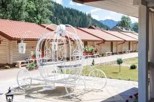 MicheLLe's - Lozyansʼkyy