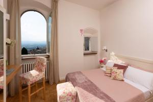 Double Room with Garden View room in Hotel Ideale