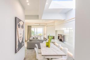 Queens Gem Luxury Villa - Heated Jacuzzi & Pool