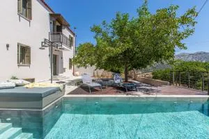 Villa Skyphos - Goníon