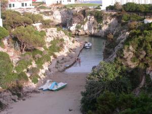 TRANQUILO APARTAMENTO con preciosa cala en la puerta