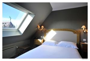 Hotels Hotel De La Treille : photos des chambres