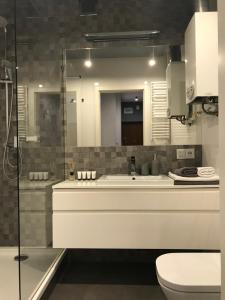 Apartament 63