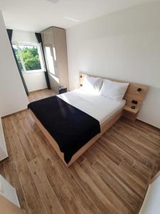 Two-Bedroom Apartment with Balcony and Sea View room in Apartments with a parking space Starigrad Paklenica - 6648