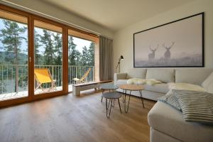 Element Lakeside Apartments