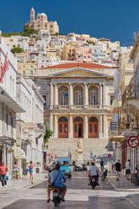 spiti Marcos Syros Greece