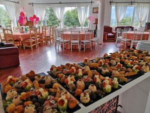 Pensiunea In deal La Lupi