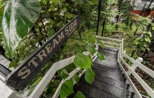 IRON BRIDGE COVE
