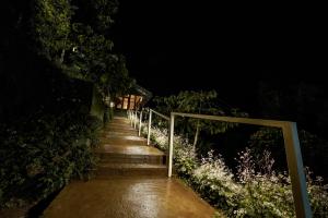 IRON BRIDGE COVE