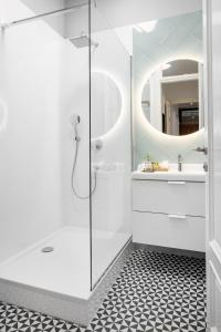 Grey Pearl Rooms