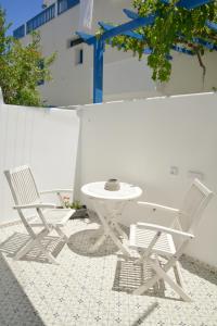 Veletas Rooms Milos Greece