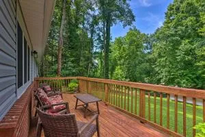 Quiet Asheville Home Near Appalachian Trail and Dtwn - Riceville