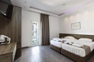 Suite room in Kahlua Hotel & Suites
