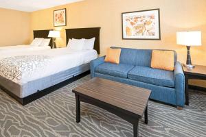 La Quinta by Wyndham Logan