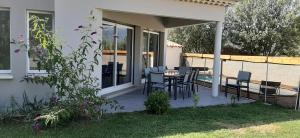 Maisons de vacances Maison avec piscine a l'oree de la foret : photos des chambres