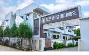Daze Off Studio house - Mandvi