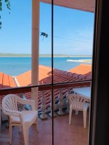 Villa M, Apartment 4 Persons - direct by the sea, 1st floor