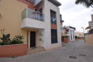 Cozy villa with pool and Barbecue