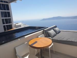 Galaxy Suites & Villas Santorini Greece