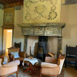 B&B / Chambres d'hotes Chateau d'Ozenay : photos des chambres