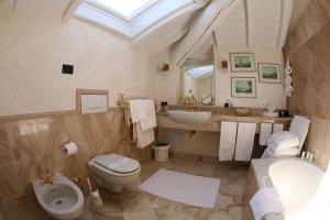 Superior Double or Twin Room with Lake View