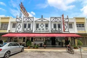 Rose Cottage Hotel Taman Nusa Cemerlang - Kampong Atap
