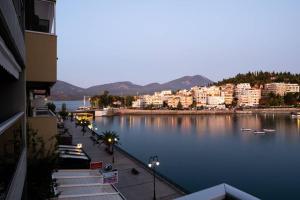 Chalkis Old Bridge (Evripos)- Sea View Apartment Evia Greece