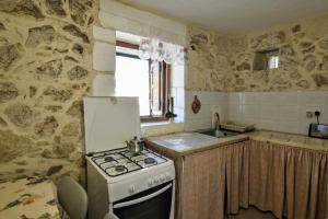 400YR Farmhouse in Xaghra Gozo - Separate Rooms