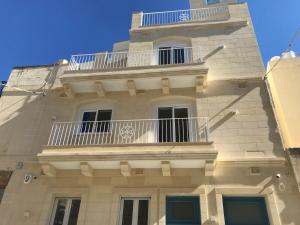 The Three Trees Apartments