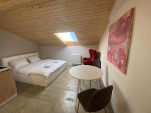 One-Bedroom Apartment room in Апартаменти у Львові на вулиці Лесі Українки 19/13