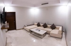 Seven Gardens Hotel