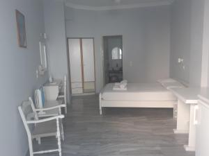 Double Room - Lower floor - No window room in Dimitris Villa