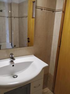 Lions 2 Studios & Apartments, Poros Island.