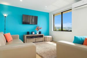 Self Contained Beach View Apartment