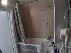 Яркая история