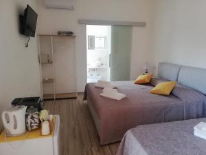 Flamingo Guest House- Rooms img17