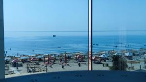 Wave 2 Promenada Beny Apartment