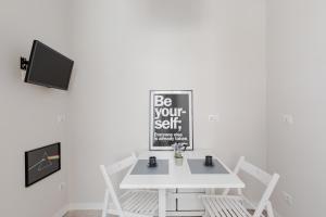 listing card gallery
