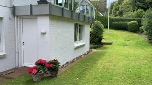 Ferienwohnung in weißer Villa am Kliff - Twedterholz