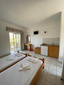 Eolia beachfront studios