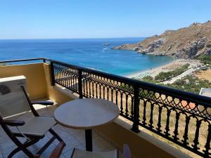 Eolia beachfront studios