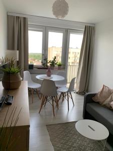 Słoneczny apartament 2 pokojowy z widokiem na zatokę