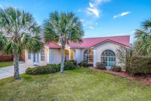 Gulf View Home - Private Pool!