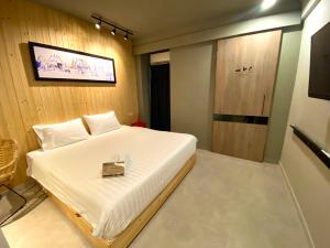 Deluxe Double Room with Balcony room in P24@kaset