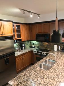 Luxurious & Spacious Mountain Retreat