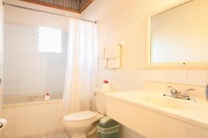 Shields Negril Villas