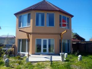 Дом на море Персик для 10 человек в Санжейке - Грибовка