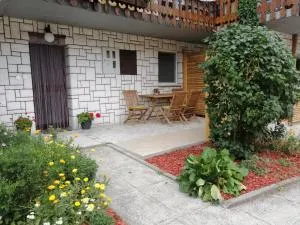 Apartmaji Iris Kobarid - Kamno