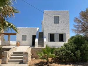 LA MAISON D'HELENE Paros Greece